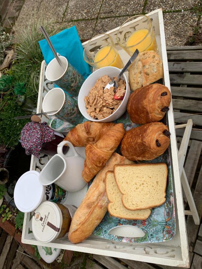 Bed and Breakfast Dom'S Garden Livarot-Pays-d'Auge Esterno foto